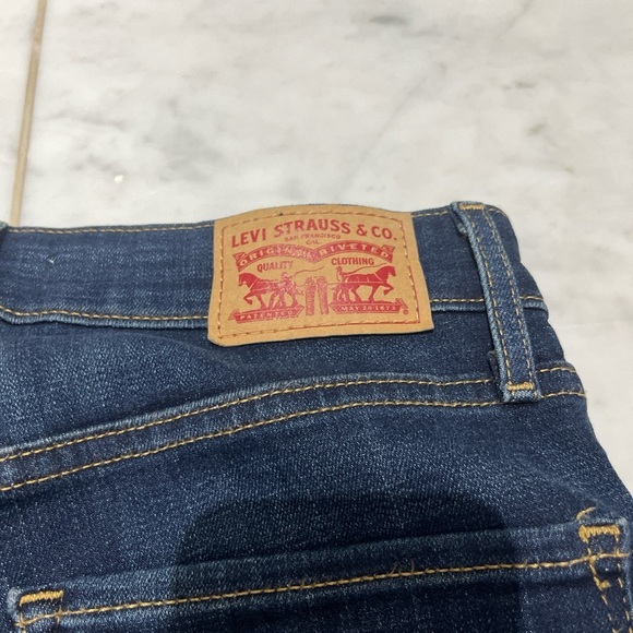 Levi's Women's Dark blue Skinny Jeans. Model 727 size 26 - Picture 4 of 4